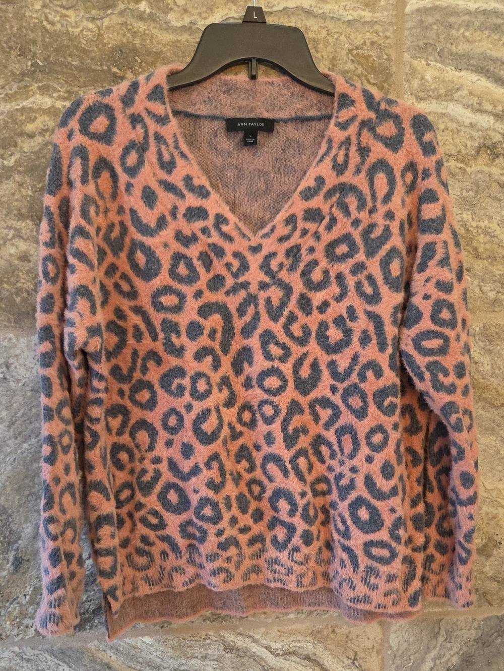 Ann Taylor Pink and Gray Leopard-Print V-Neck Sweater Large